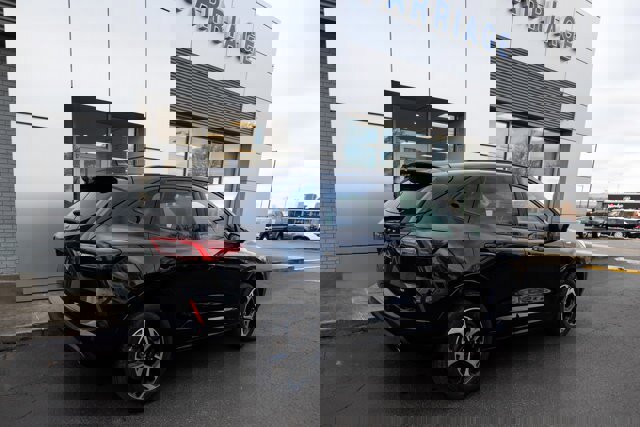 Certified 2025 Ford Escape ST-Line Elite w/ Premium Technology Package image 4