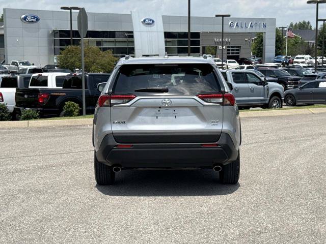 Used 2025 Toyota RAV4 XLE AWD/4WD image 6