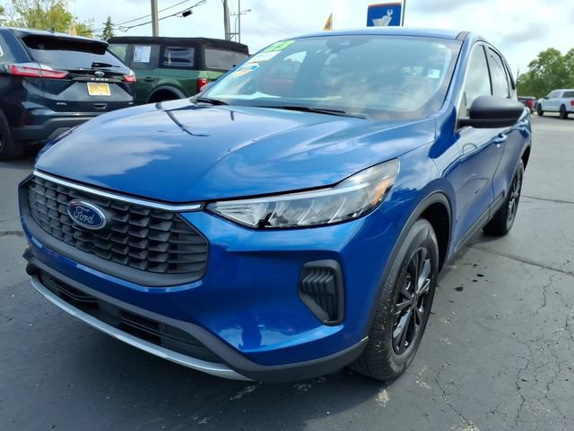 Certified 2023 Ford Escape Active AWD/4WD image 3