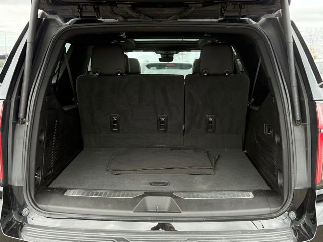 Used 2023 Chevrolet Suburban High Country AWD/4WD image 37