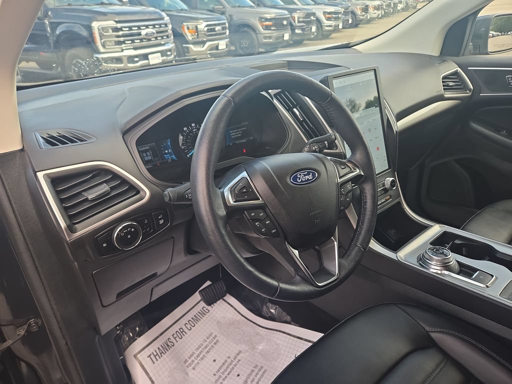 Certified 2024 Ford Edge SEL w/ Convenience Package AWD/4WD image 7