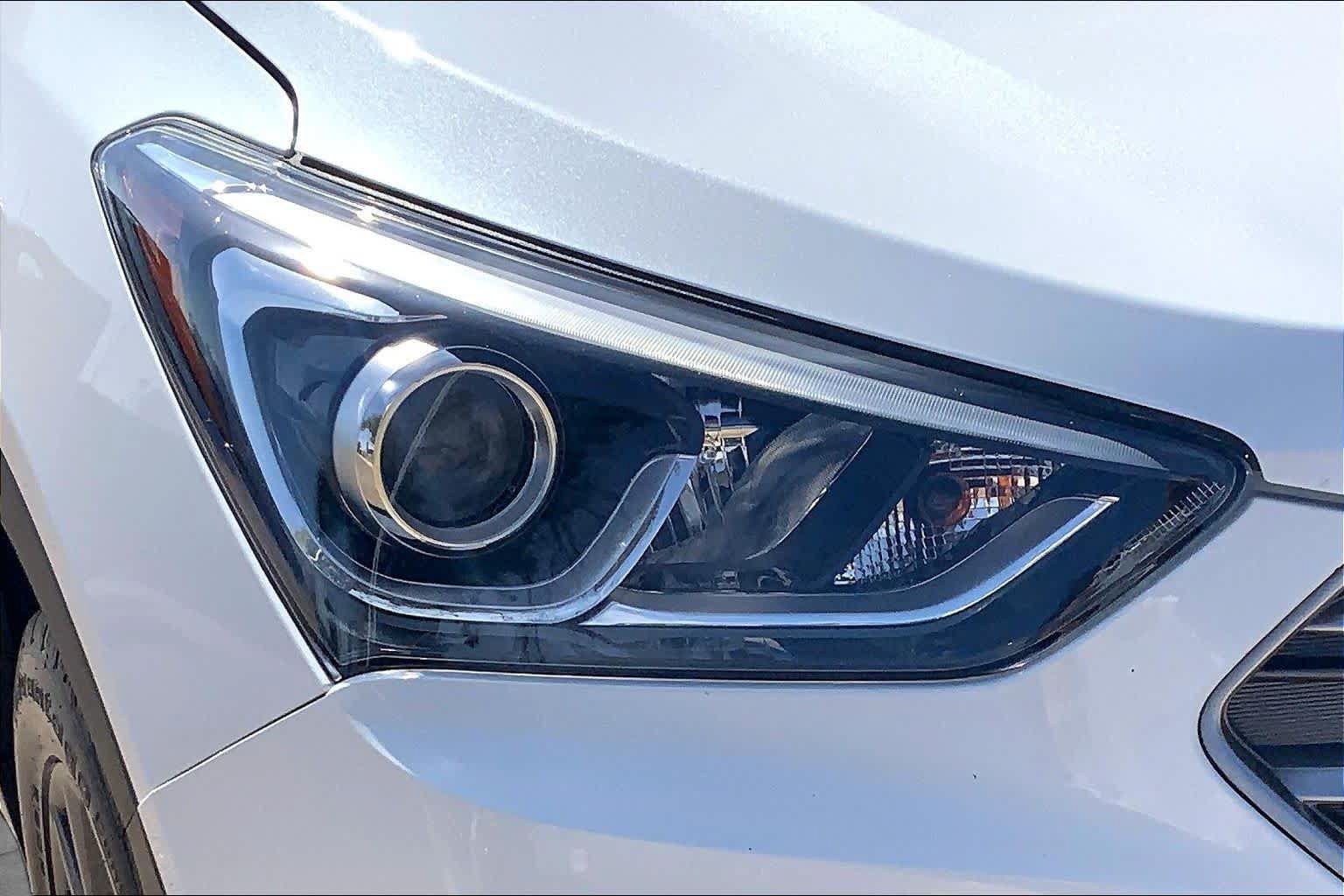 Used 2017 Hyundai Santa Fe Sport FWD image 28