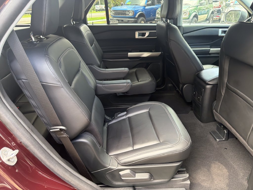 Certified 2023 Ford Explorer XLT w/ Equipment Group 202A AWD/4WD image 29