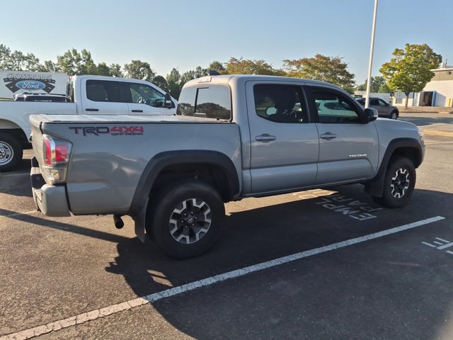 Used 2021 Toyota Tacoma TRD Off-Road w/ Technology Package AWD/4WD image 3
