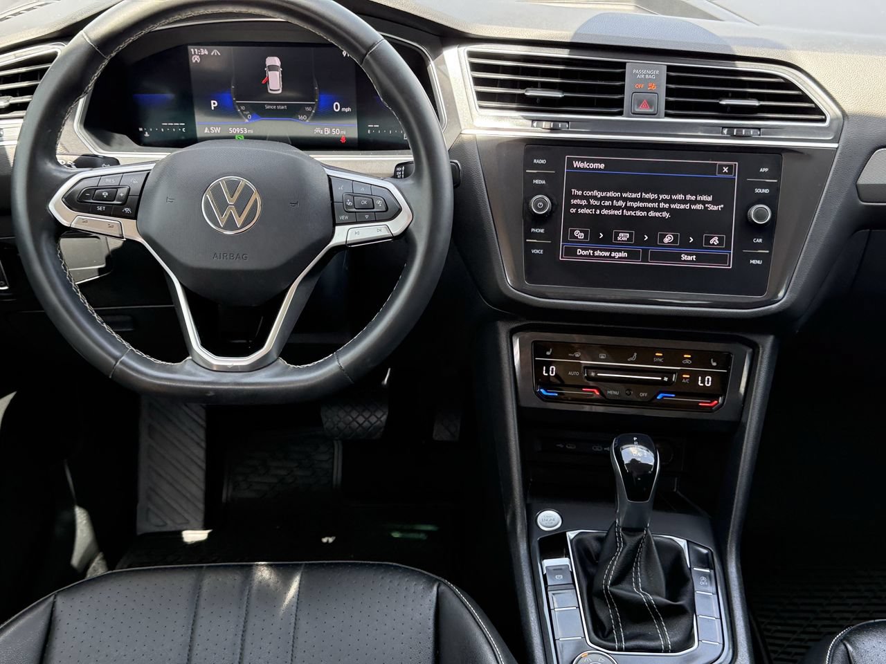 Used 2022 Volkswagen Tiguan SE AWD/4WD image 11