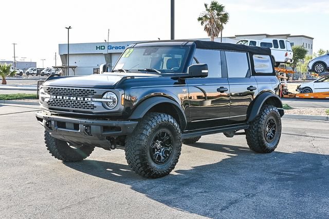 Certified 2022 Ford Bronco Badlands AWD/4WD image 3