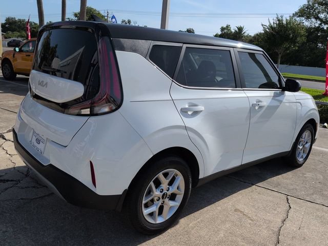 Used 2025 Kia Soul S FWD image 4