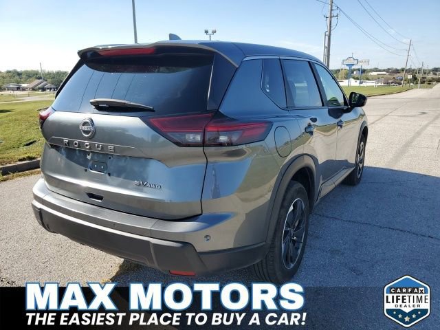 Used 2024 Nissan Rogue SV image 5