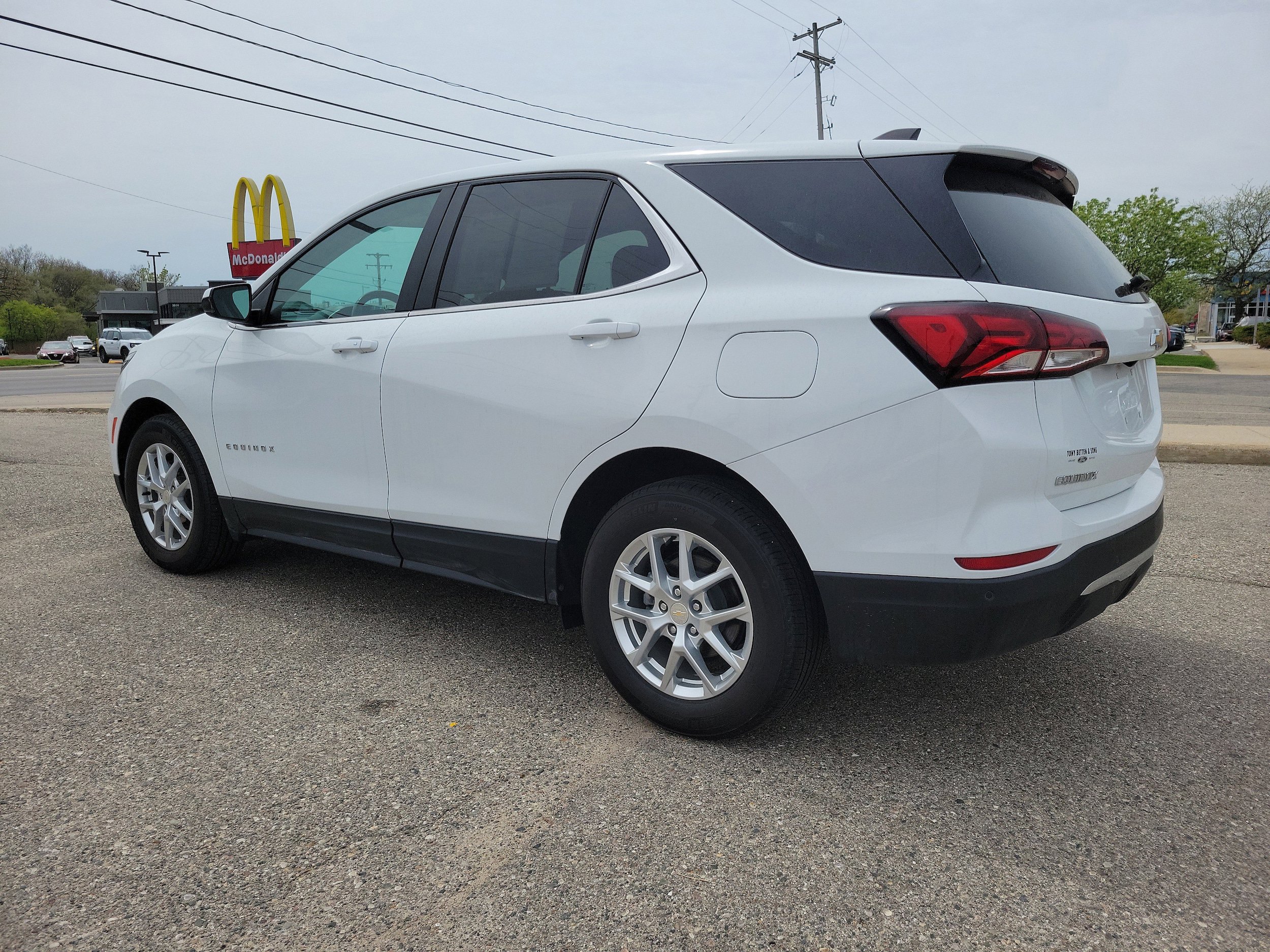 Used 2022 Chevrolet Equinox LT FWD image 6