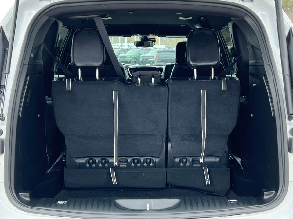 Used 2026 Chrysler Pacifica Select image 37