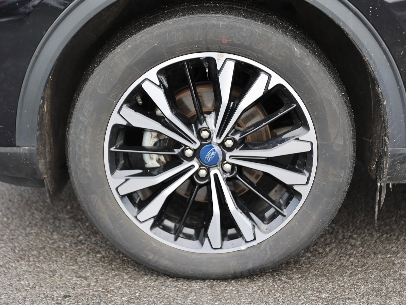 Certified 2022 Ford Escape SEL w/ SEL Stealth AWD Package image 11