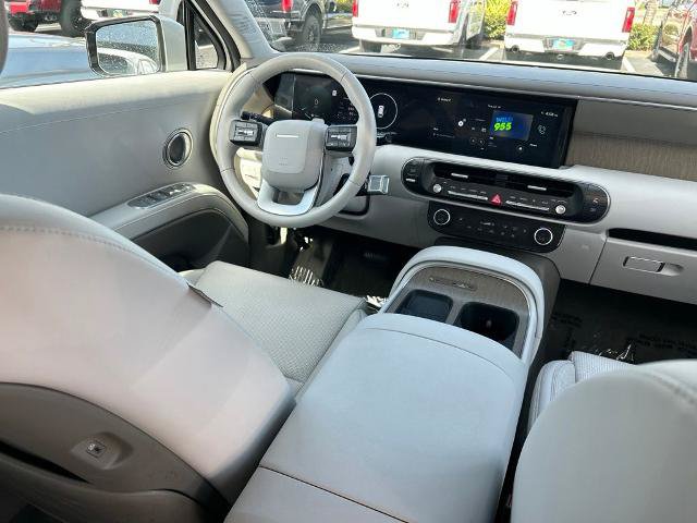 Used 2026 Hyundai Palisade SEL FWD image 9