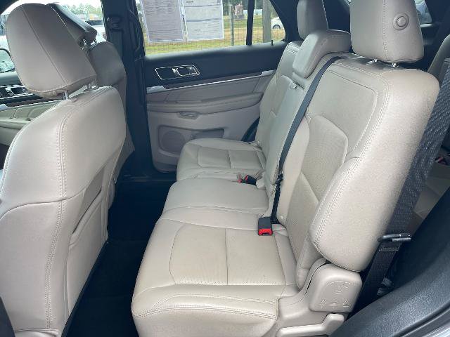 Certified 2019 Ford Explorer Limited FWD image 16