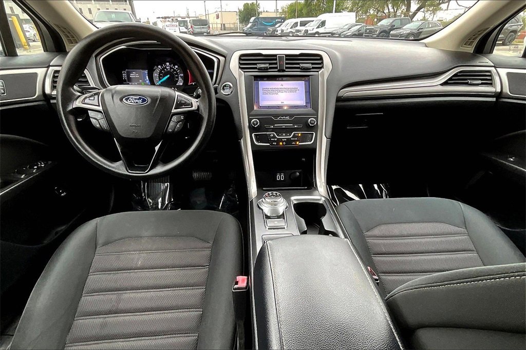 Certified 2019 Ford Fusion SE image 14