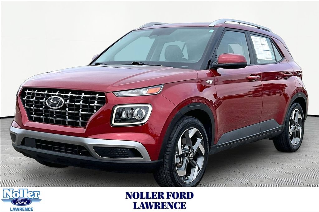 Used 2024 Hyundai Venue Limited FWD image 1