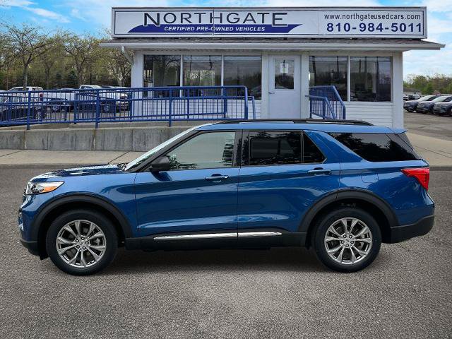 Certified 2023 Ford Explorer XLT w/ Equipment Group 202A AWD/4WD image 4