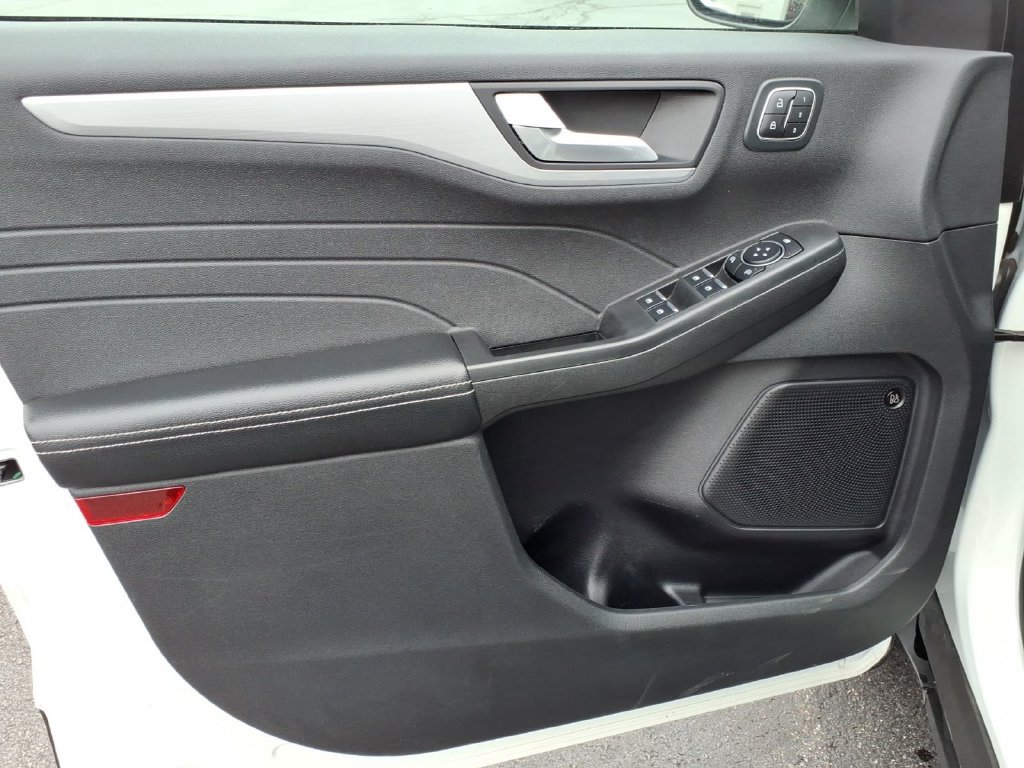 Certified 2023 Ford Escape SE w/ PHEV Premium Package FWD image 14