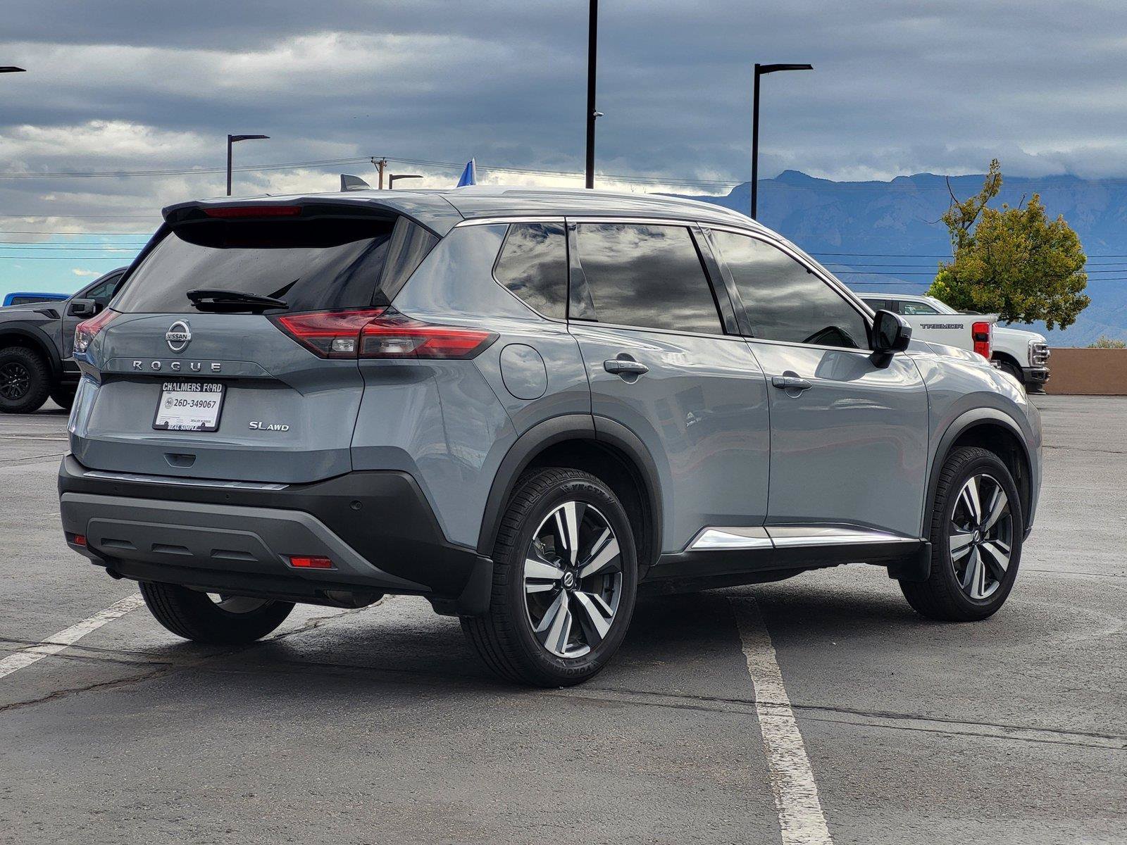 Used 2021 Nissan Rogue SL w/ Premium Package AWD/4WD image 5