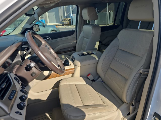 Used 2020 GMC Yukon XL Denali w/ Open Road Package AWD/4WD image 11
