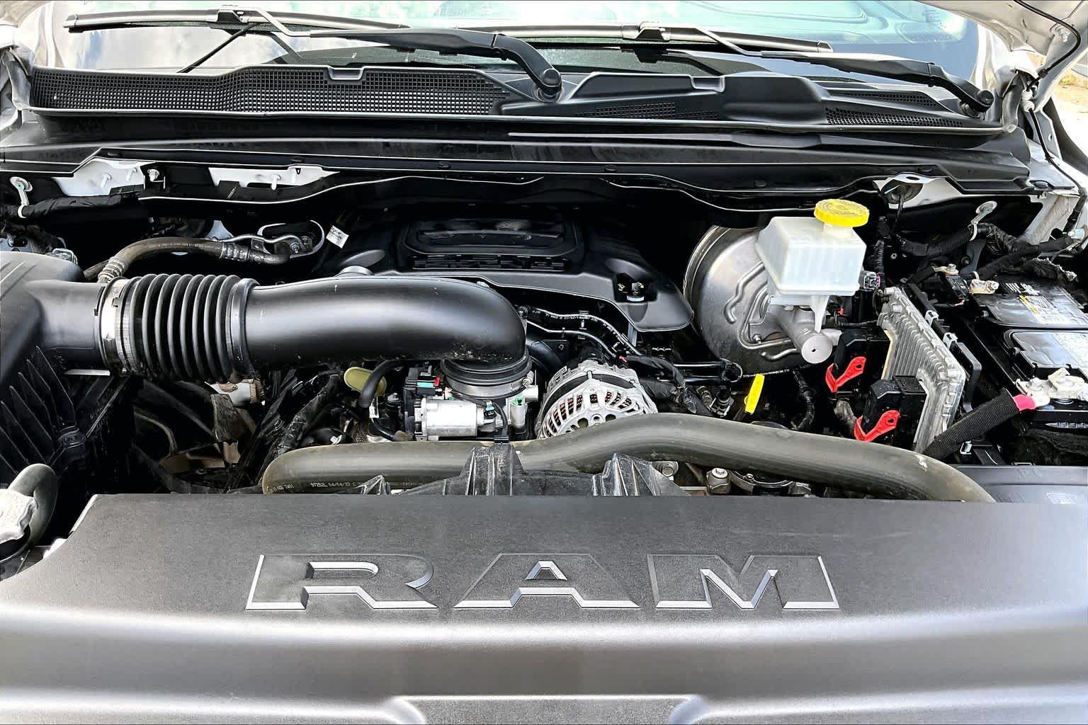 Used 2022 RAM 1500 Laramie AWD/4WD image 35