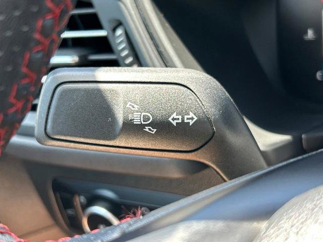 Certified 2025 Ford Escape ST-Line Select AWD/4WD image 27