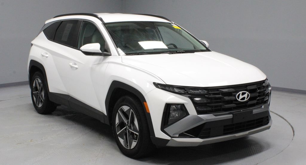 Used 2025 Hyundai Tucson SEL FWD image 1