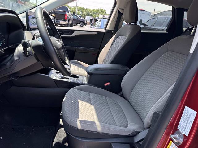 Certified 2022 Ford Escape SE w/ Cold Weather Package AWD/4WD image 27