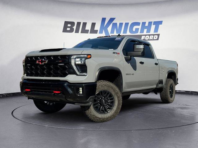 Used 2025 Chevrolet Silverado 2500 ZR2 w/ Technology Package image 1