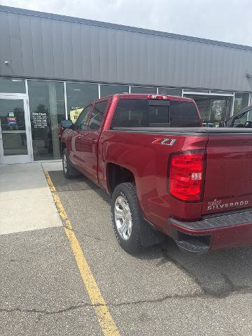 Used 2018 Chevrolet Silverado 1500 LT w/ All Star Edition AWD/4WD image 5