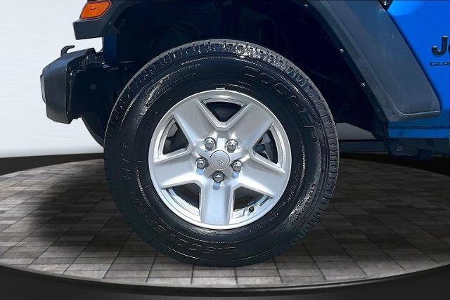 Used 2023 Jeep Gladiator Sport AWD/4WD image 8