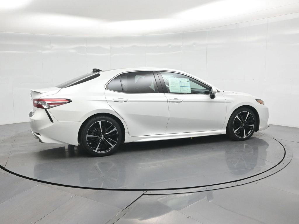 Used 2019 Toyota Camry XSE image 11