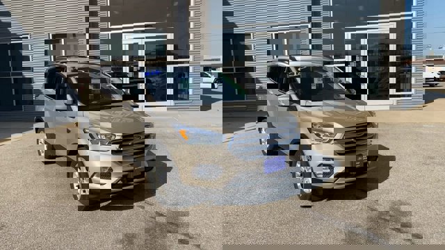 Certified 2017 Ford Escape SE w/ Equipment Group 201A image 4