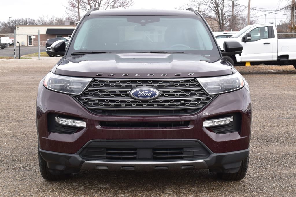 Certified 2022 Ford Explorer XLT w/ Equipment Group 202A image 16