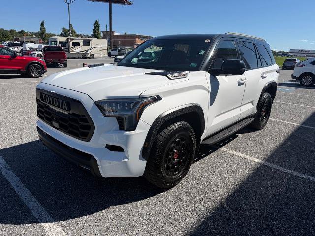 Used 2024 Toyota Sequoia TRD Pro AWD/4WD image 4