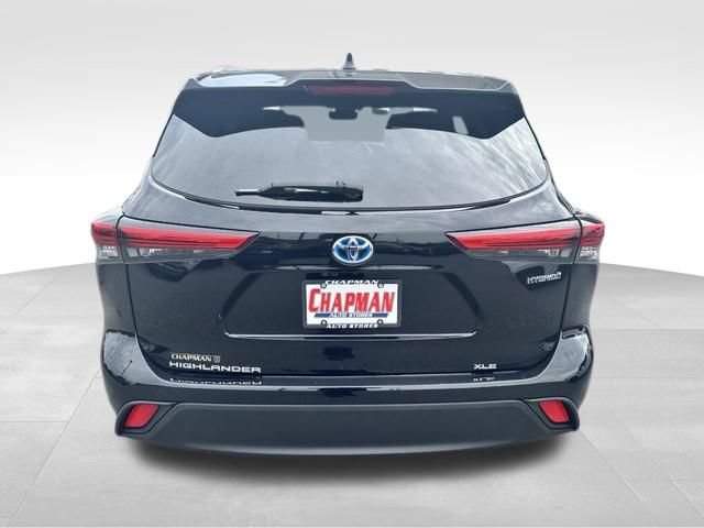 Used 2022 Toyota Highlander Bronze Edition AWD/4WD image 4
