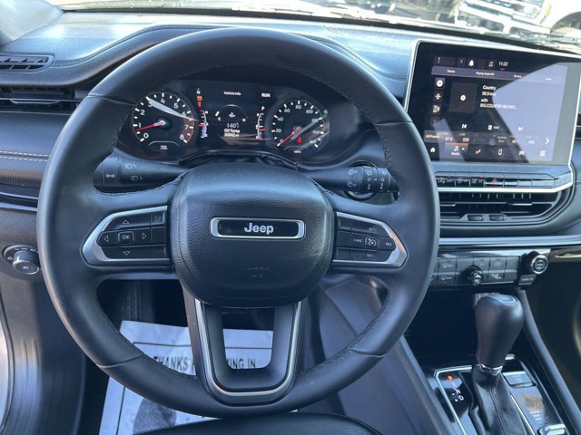 Used 2023 Jeep Compass Latitude AWD/4WD image 7
