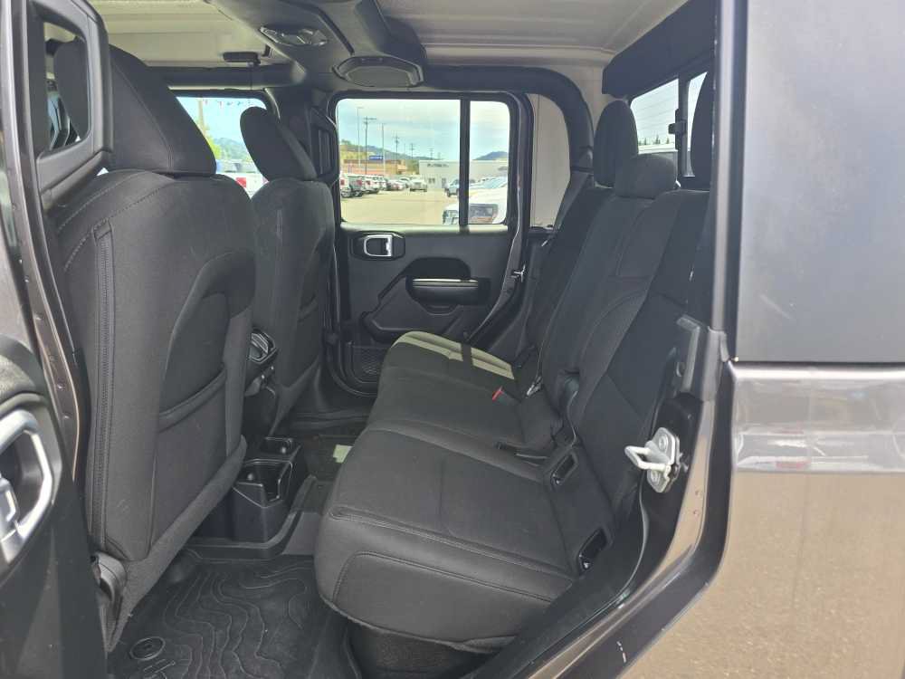 Used 2020 Jeep Gladiator Sport w/ Quick Order Package 24S AWD/4WD image 16