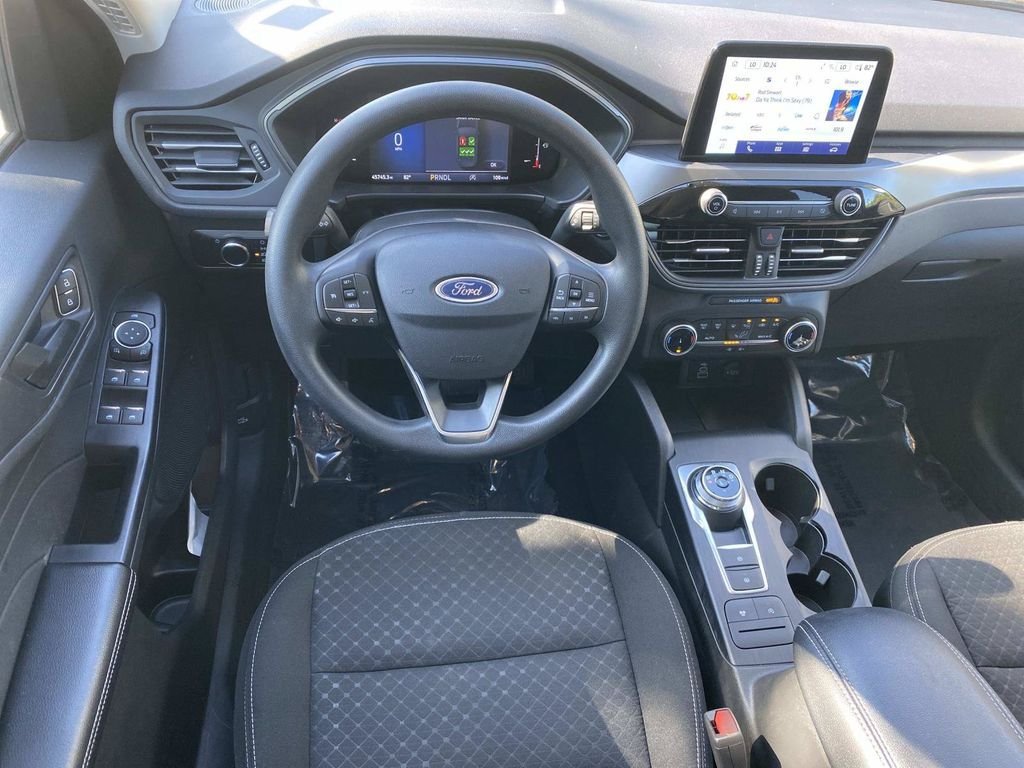 Certified 2025 Ford Escape Active FWD image 15