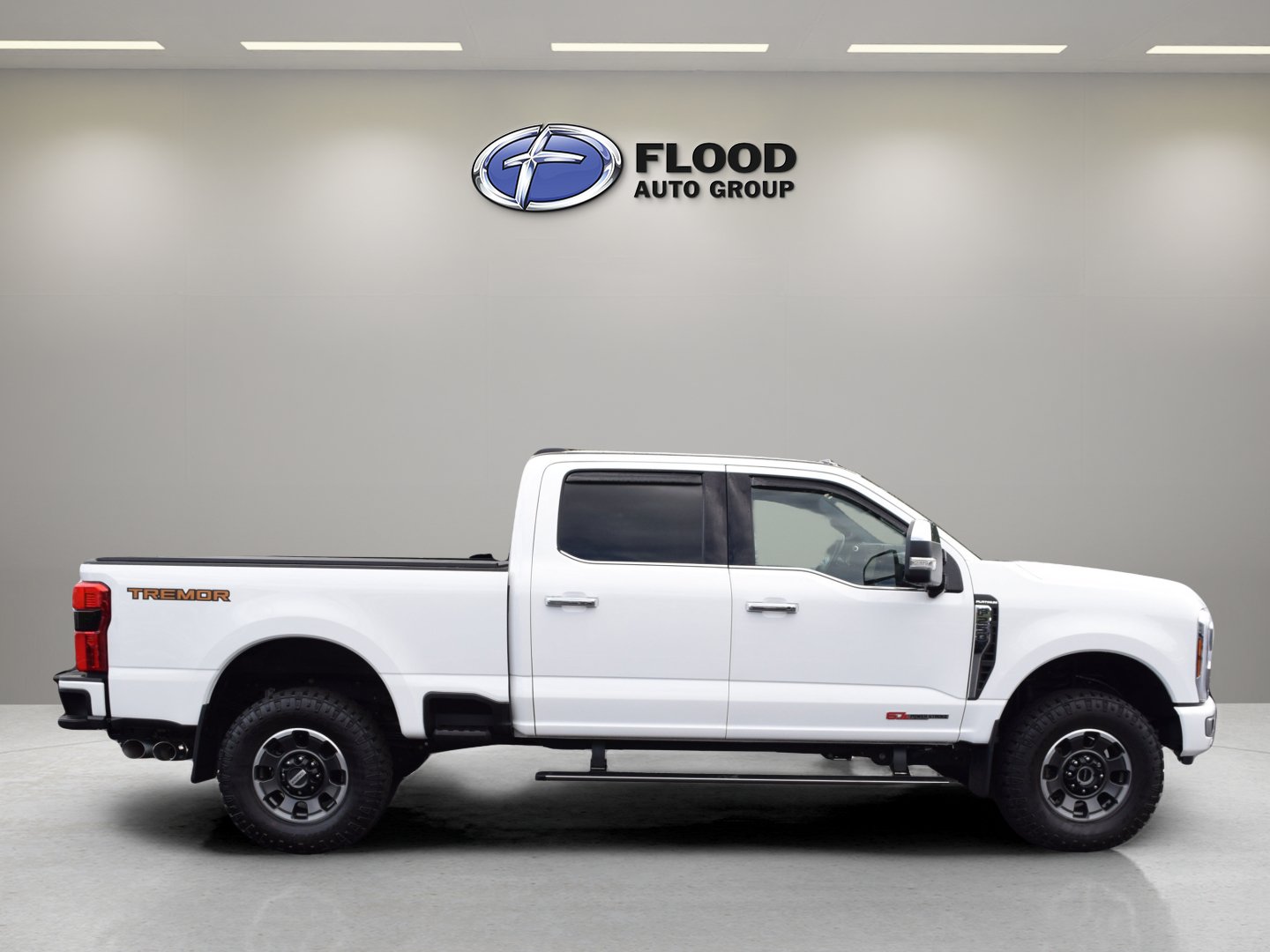 Certified 2024 Ford F250 Platinum w/ Tremor Off-Road Package AWD/4WD image 3