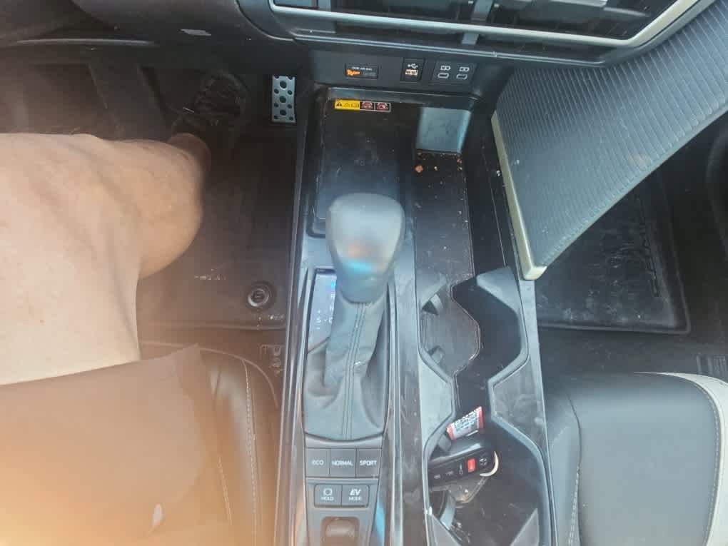 Used 2026 Toyota Camry SE w/ Convenience Package FWD image 18
