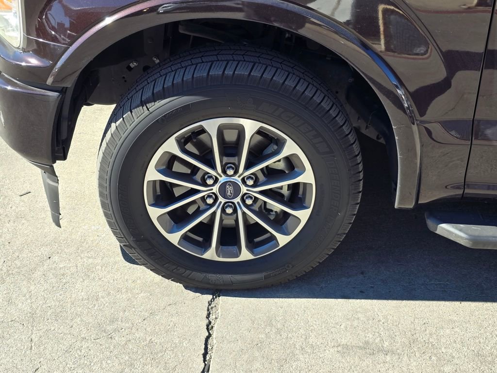 Certified 2018 Ford F150 XLT w/ Equipment Group 302A Luxury image 23