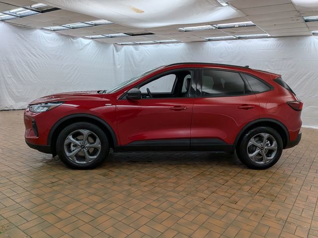 Certified 2025 Ford Escape ST-Line w/ Equipment Group 301A image 2