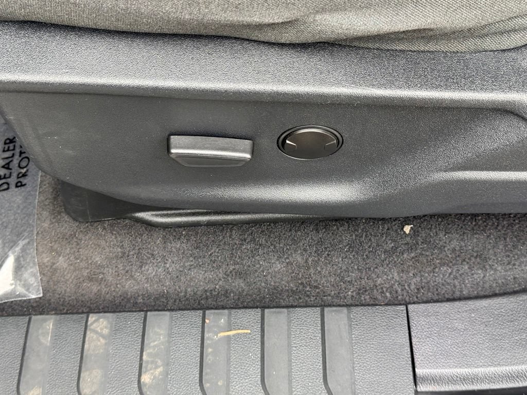 Certified 2023 Ford F150 XLT RWD image 18