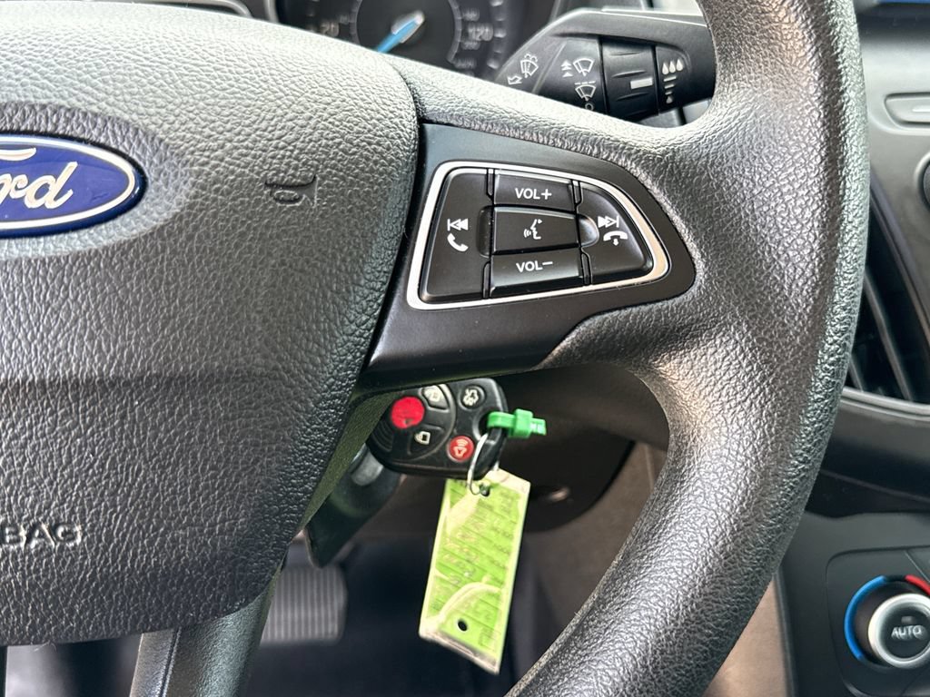 Certified 2018 Ford Focus SE w/ SE Appearance Package FWD image 17