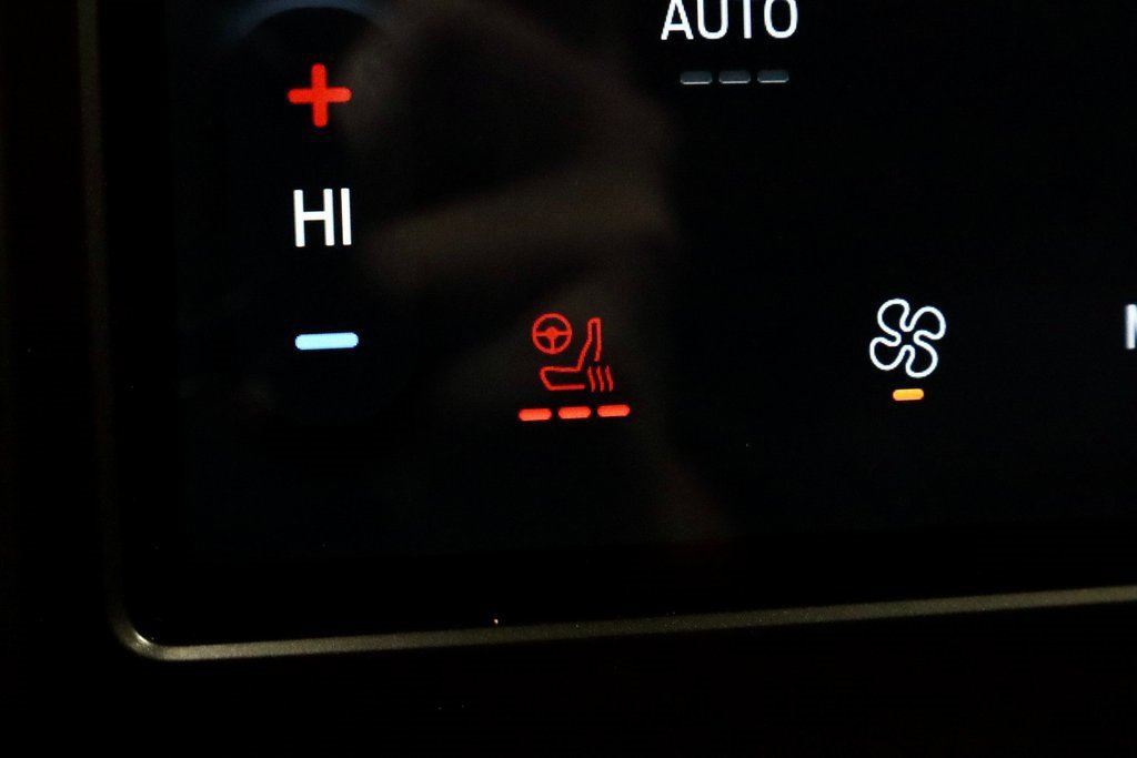 Certified 2024 Ford Edge SEL w/ Convenience Package image 11