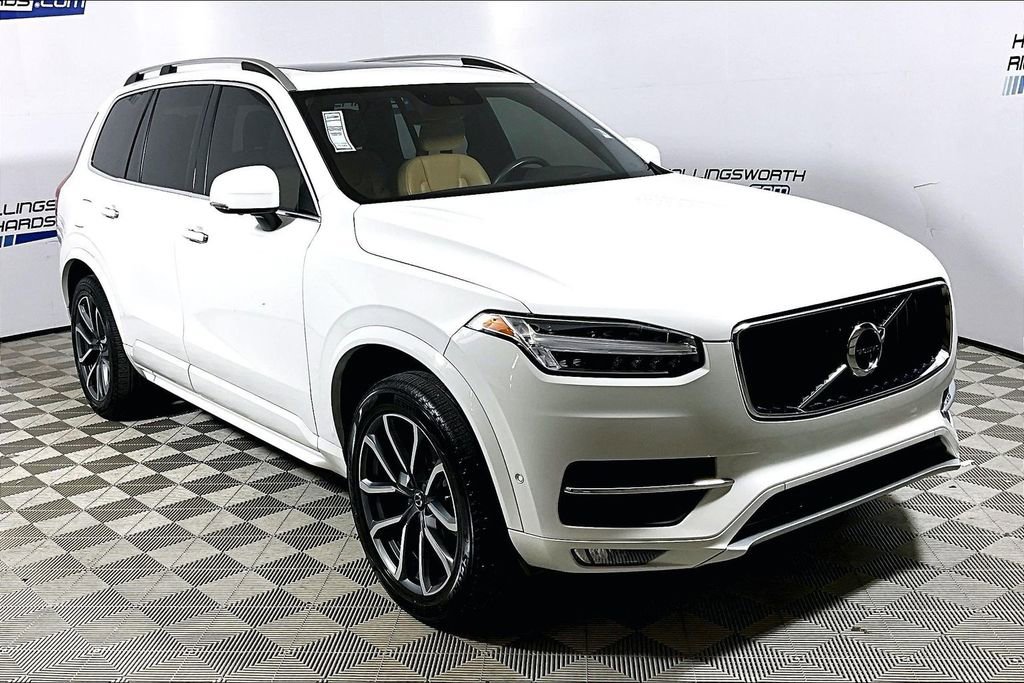 Used 2018 Volvo XC90 T5 Momentum w/ Convenience Package AWD/4WD image 3