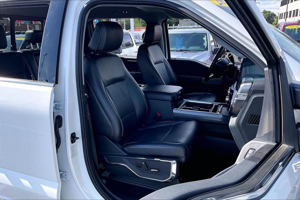 Certified 2024 Ford F350 Lariat w/ Chrome Package AWD/4WD image 6