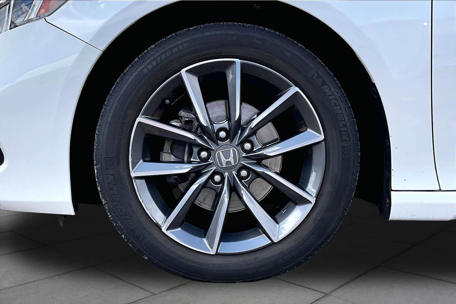 Used 2021 Honda Accord EX-L image 11