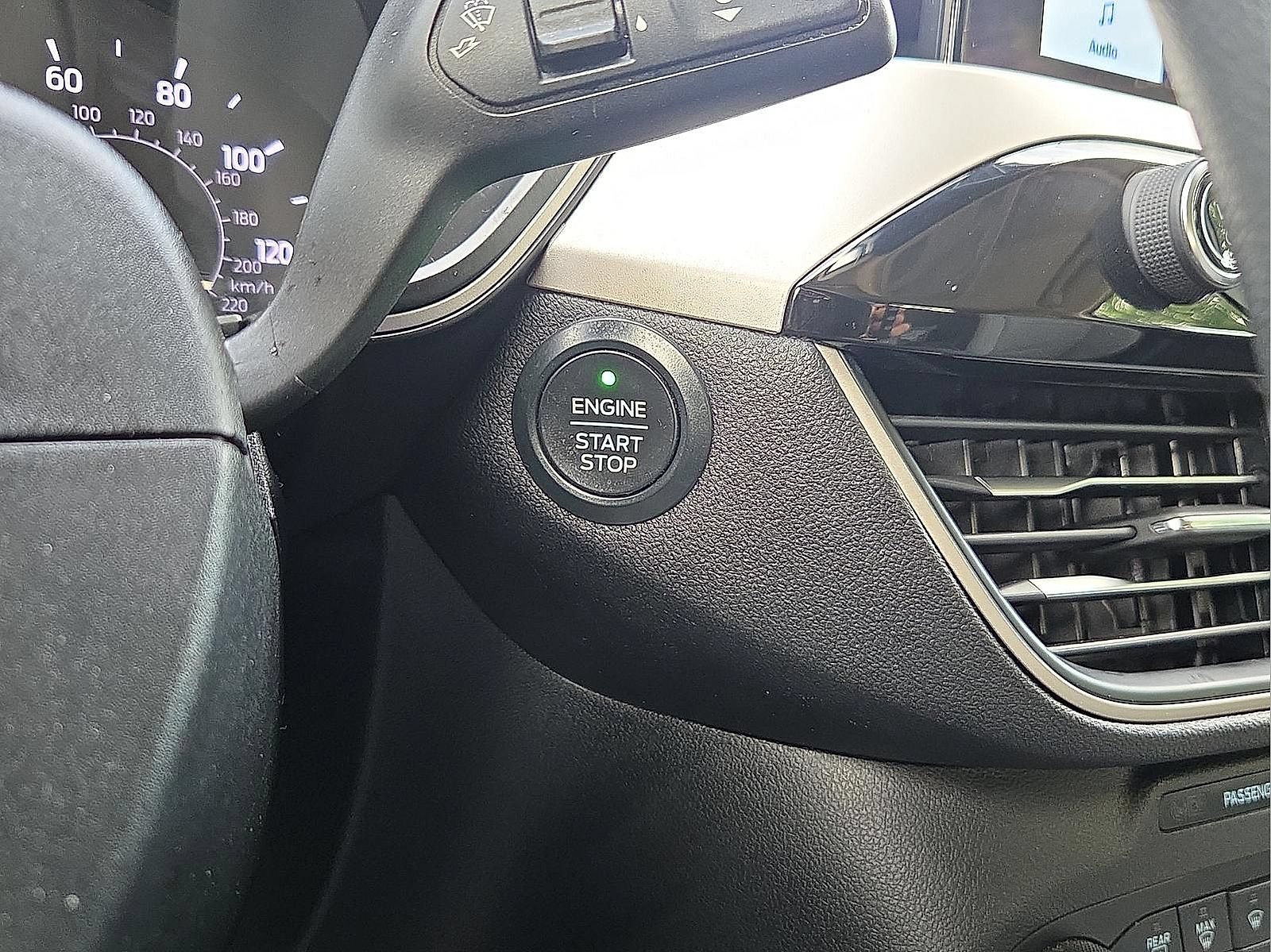 Certified 2020 Ford Escape SE FWD image 21
