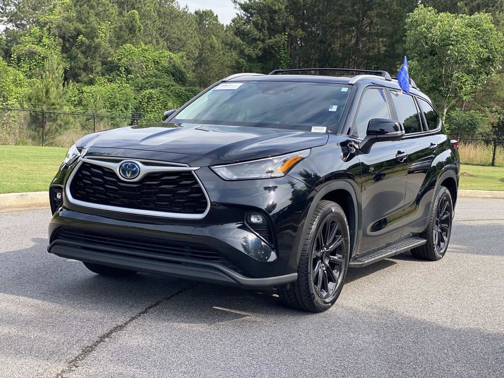 Used 2023 Toyota Highlander XLE FWD image 13